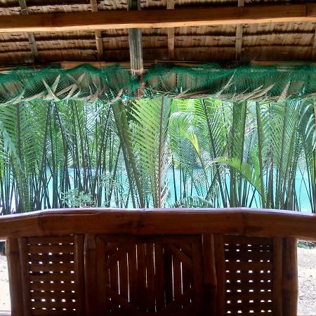 Deluxe Bamboo House By The River Hotel Loboc Eksteriør billede